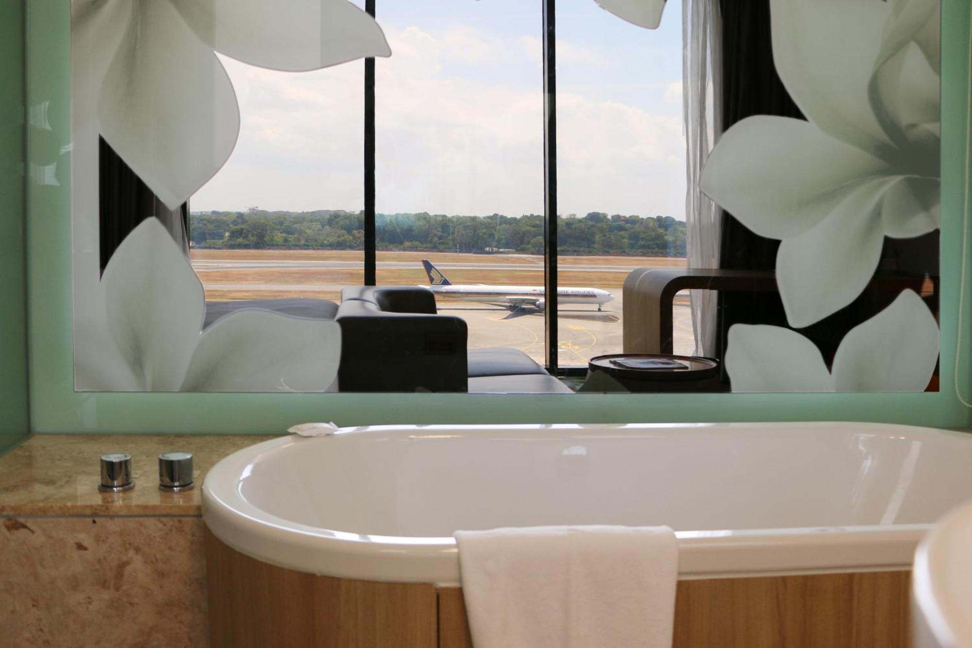 Crowne Plaza Changi Airport By Ihg Hotel